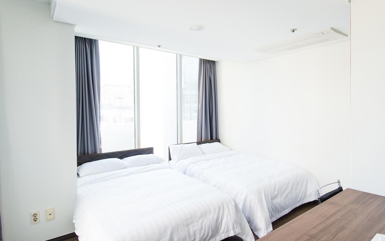 Hotel Arinus Shinchon Seoul Exterior foto