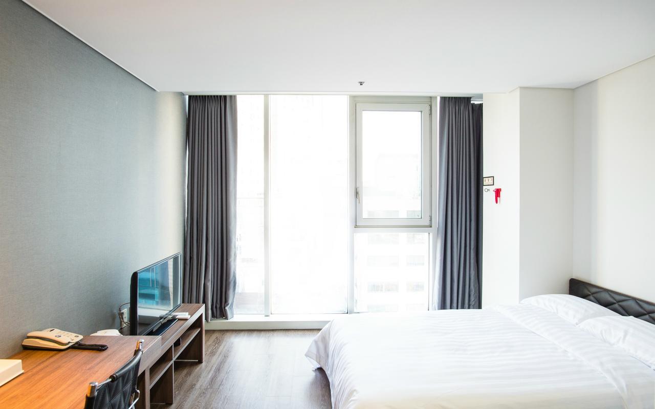Hotel Arinus Shinchon Seoul Exterior foto